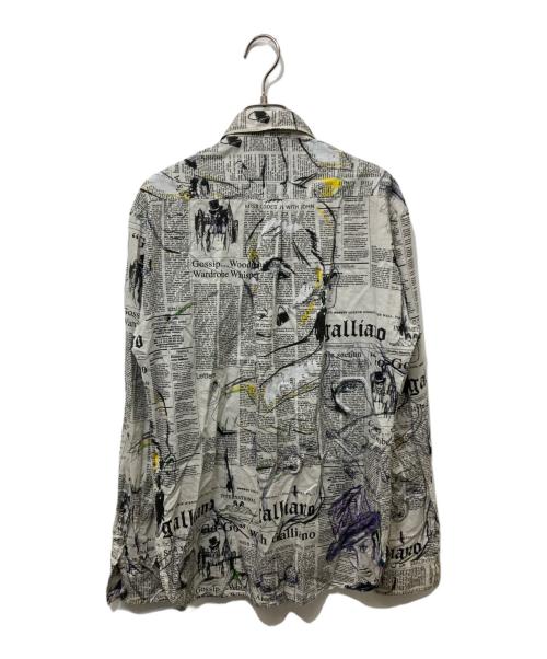GALLIANO（ガリアーノ）GALLIANO (ガリアーノ) ニュースペーパー柄シャツ グレー サイズ:44の古着・服飾アイテム