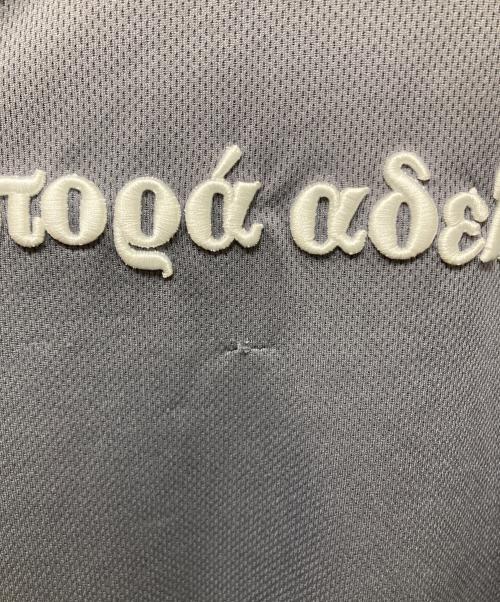 Diaspora Sketeboards（ディアスポラスケートボードズ）Diaspora Sketeboards (ディアスポラスケートボードズ) LOTTO (ロット) Lotto Scudetto Shirt グレー サイズ:Lの古着・服飾アイテム