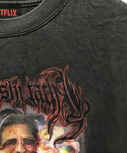 JUN（ジュン）JUN (ジュン) NETFLIX (ネットフリックス) 「地面師たち」Original Graphic SS T-Shirt グレー サイズ:Lの古着・服飾アイテム