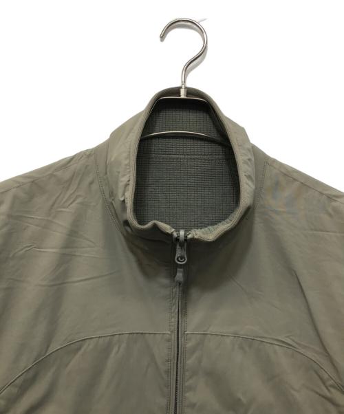 DAIWA PIER39（ダイワ ピア39）DAIWA PIER39 (ダイワ ピア39) TECH REVERSIBLE MIL ECWCS STAND JACKET オリーブ サイズ:Mの古着・服飾アイテム