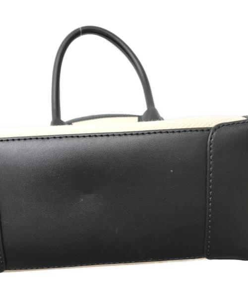 MICHAEL KORS（マイケル・コース）MICHAEL KORS (マイケルコース) MERCER MD MESSENGER 2WAYバッグ ベージュ×ブラック 未使用品の古着・服飾アイテム