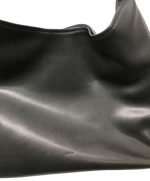 ROH SEOUL（ローソウル）ROH SEOUL (ローソウル) pulpy hobo bag ブラックの古着・服飾アイテム