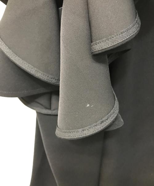 ADEAM（アディアム）ADEAM (アディアム) ラッフルブラウス ブラック サイズ:XSの古着・服飾アイテム