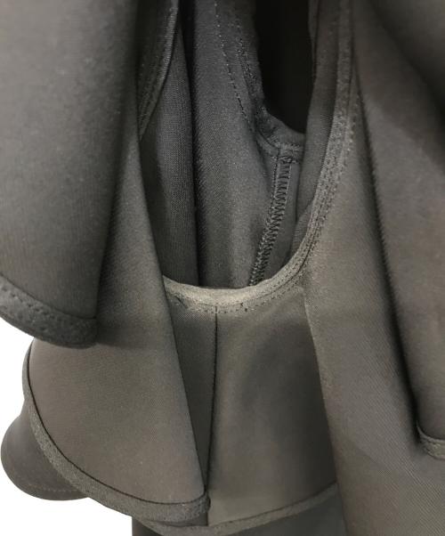 ADEAM（アディアム）ADEAM (アディアム) ラッフルブラウス ブラック サイズ:XSの古着・服飾アイテム