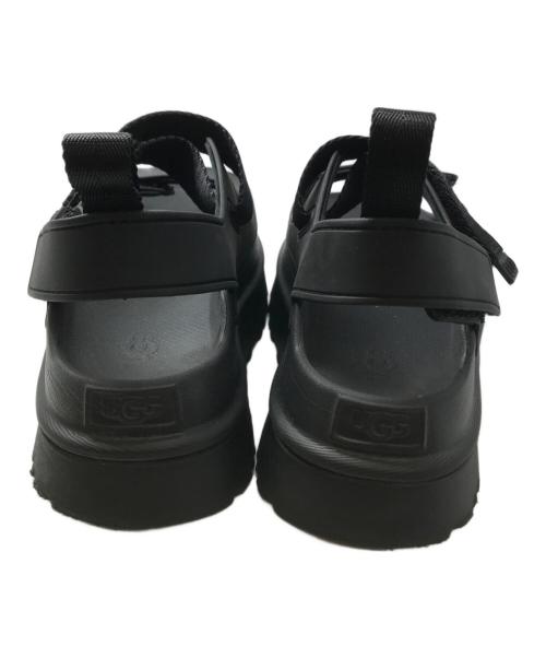 UGG（アグ）UGG (アグ) W GOLDENGLOW サンダル ブラック サイズ:3の古着・服飾アイテム