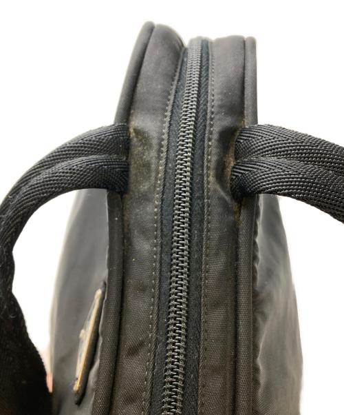 PRADA（プラダ）PRADA (プラダ) ナイロンハンドバッグ ブラックの古着・服飾アイテム