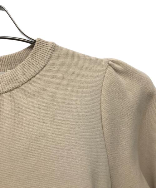 YORI（ヨリ）YORI (ヨリ) コットンパフスリーブニット ベージュ サイズ:FREEの古着・服飾アイテム