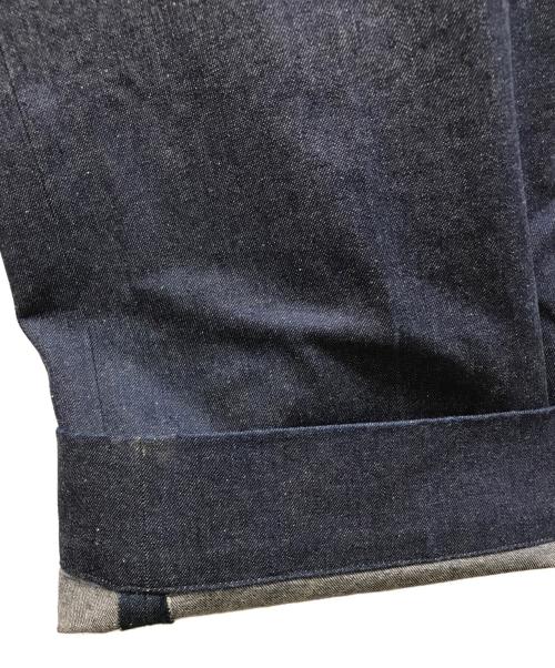 JOHN LAWRENCE SULLIVAN（ジョン ローレンス サリバン）JOHN LAWRENCE SULLIVAN (ジョン ローレンス サリバン) フロントタックワイドデニムパンツ インディゴ サイズ:44の古着・服飾アイテム