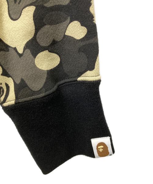 A BATHING APE（ア ベイシング エイプ）A BATHING APE (ア ベイシング エイプ) SEPARATE SHARK FULL ZIP HOODIE グレー サイズ:Sの古着・服飾アイテム