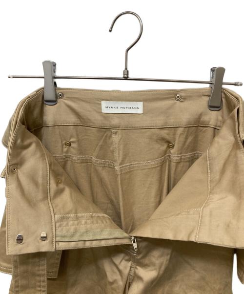 MYKKE HOFMANN（ミケ・ホフマン）MYKKE HOFMANN (ミケ・ホフマン) ビッグポケットワイドパンツ ベージュ サイズ:XSの古着・服飾アイテム