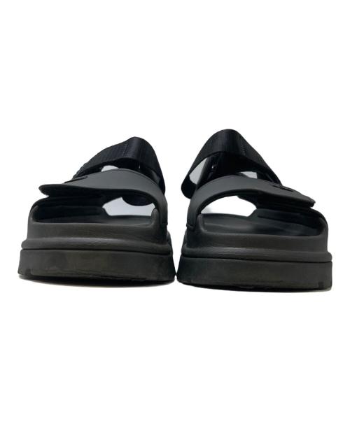 UGG（アグ）UGG (アグ) GoldenGlow サンダル ブラック サイズ:23.5㎝の古着・服飾アイテム