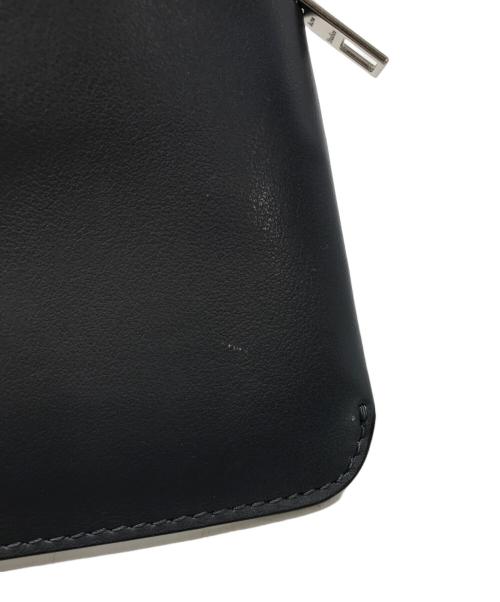 Acne studios（アクネ ストゥディオス）ACNE STUDIOS (アクネ ストゥディオス) ストラップ付カードケース グレーの古着・服飾アイテム