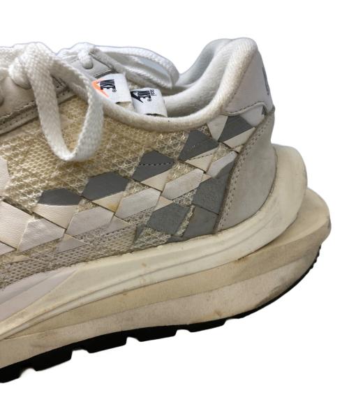 NIKE（ナイキ）NIKE (ナイキ) sacai (サカイ) Jean Paul GAULTIER (ジャンポールゴルチェ) Air Woven VaporWaffle ホワイト サイズ:30㎝の古着・服飾アイテム