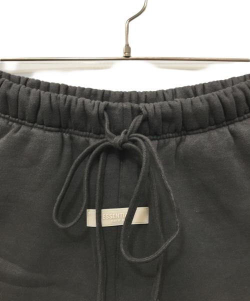 FOG ESSENTIALS（フィアオブゴッド エッセンシャル）FOG ESSENTIALS (フィアオブゴッド エッセンシャル) 1977 ハーフパンツ グレー サイズ:XLの古着・服飾アイテム