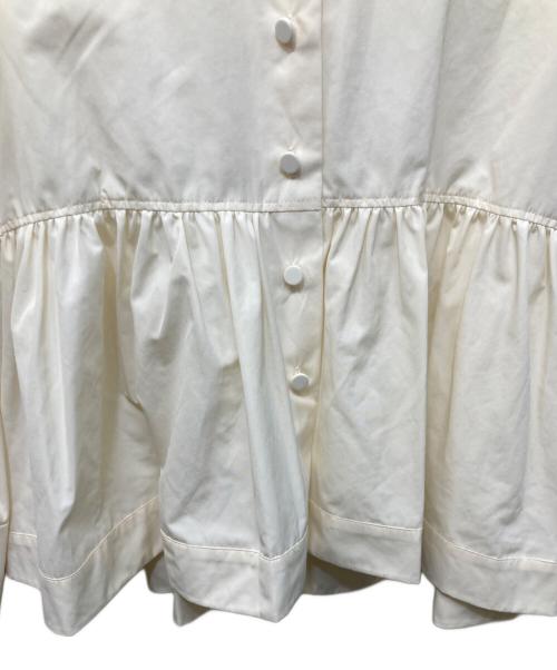 martinique（マルティニーク）martinique (マルティニーク) クロップドシャツ ベージュ サイズ:FREE 未使用品の古着・服飾アイテム