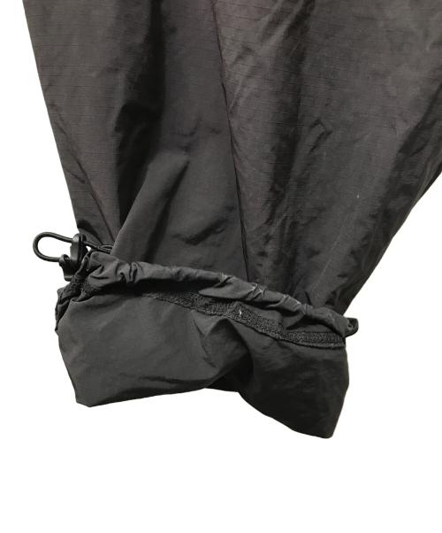 meanswhile（ミーンズワイル）meanswhile (ミーンズワイル) テックリップストップイージースラックス ブラック サイズ:4の古着・服飾アイテム