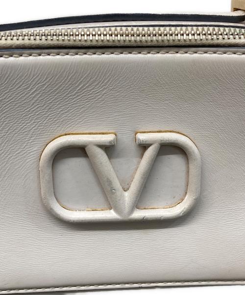 VALENTINO（ヴァレンティノ）VALENTINO (ヴァレンティノ) ショルダーバッグ ホワイトの古着・服飾アイテム