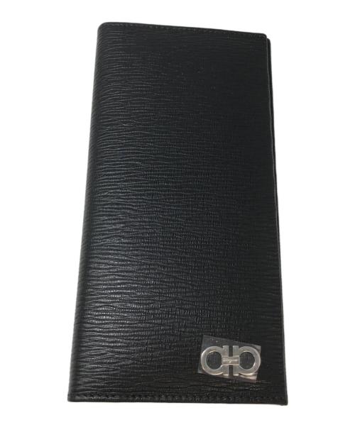 Ferragamo（フェラガモ）Ferragamo (フェラガモ) ガンチーニ ロングウォレット ブラックの古着・服飾アイテム
