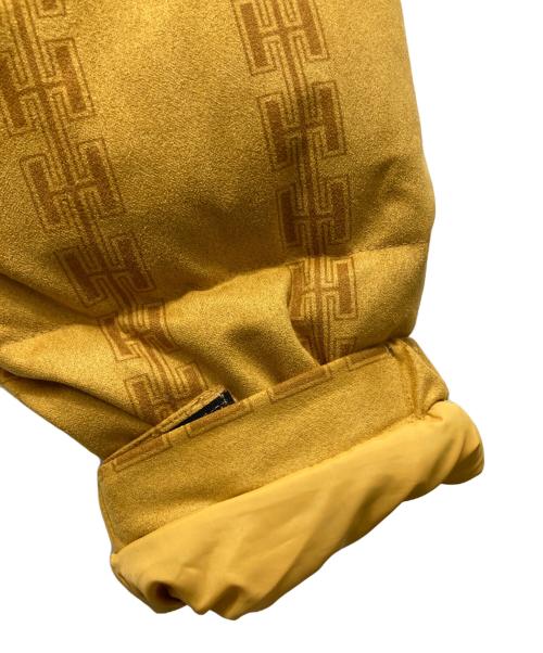 HELLRAZOR（ヘルレイザー）HELLRAZOR (ヘルレイザー) H CHAIN SUEDE HOODED DOWN JACKET イエロー サイズ:Ｍ 未使用品の古着・服飾アイテム