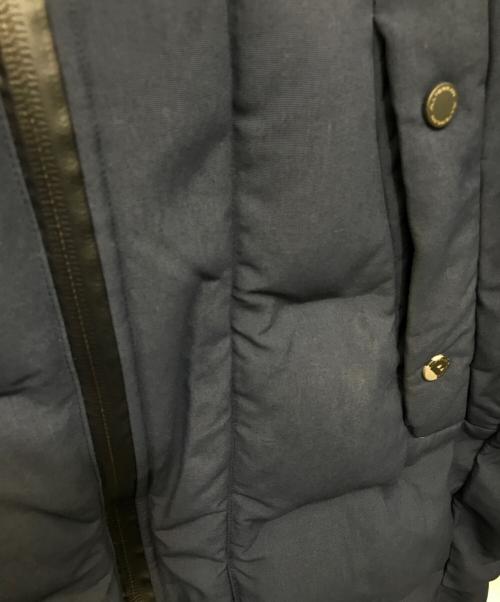 DESCENTE ALLTERRAIN（デザイント オルテライン）DESCENTE ALLTERRAIN (デザイント オルテライン) Vertical ロングダウンジャケット ネイビー サイズ:Mの古着・服飾アイテム