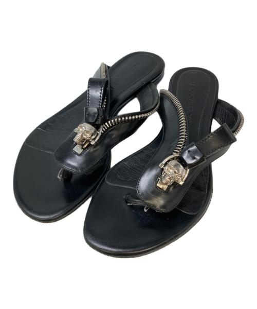 ALEXANDER McQUEEN（アレキサンダーマックイーン）ALEXANDER McQUEEN (アレキサンダーマックイーン) ジップアップスカルロゴサンダル ブラック サイズ:37の古着・服飾アイテム