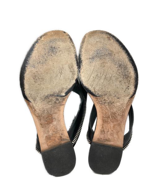 ALEXANDER McQUEEN（アレキサンダーマックイーン）ALEXANDER McQUEEN (アレキサンダーマックイーン) ジップアップスカルロゴサンダル ブラック サイズ:37の古着・服飾アイテム