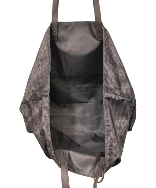 BOTTEGA VENETA（ボッテガベネタ）BOTTEGA VENETA (ボッテガベネタ) イントレッチオリュージョン ナイロン×レザー トートバッグ パープルの古着・服飾アイテム