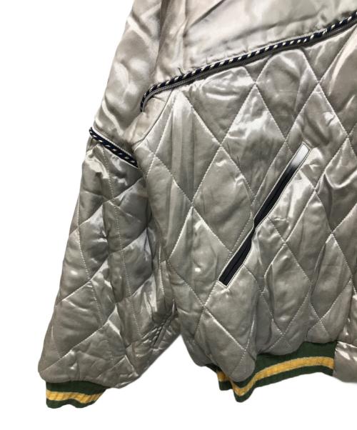 KAPITAL（キャピタル）KAPITAL (キャピタル) SHAM BOMBER レーヨンサテンキルティングスカジャン グレー×ブラック サイズ:4(XL)の古着・服飾アイテム