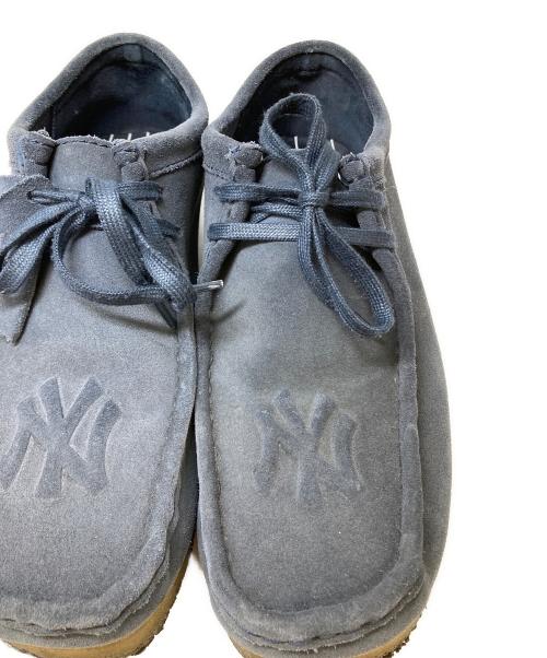 CLARKS（クラークス）CLARKS (クラークス) KITH (キス) MLB (エムエルビー) Wallabee シューズ ネイビー サイズ:US10の古着・服飾アイテム