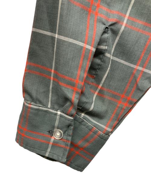 B.V.D（ビーブイディー）B.V.D (ビーブイディー) チェックオープンカラーシャツ グレー×レッド サイズ:Mの古着・服飾アイテム