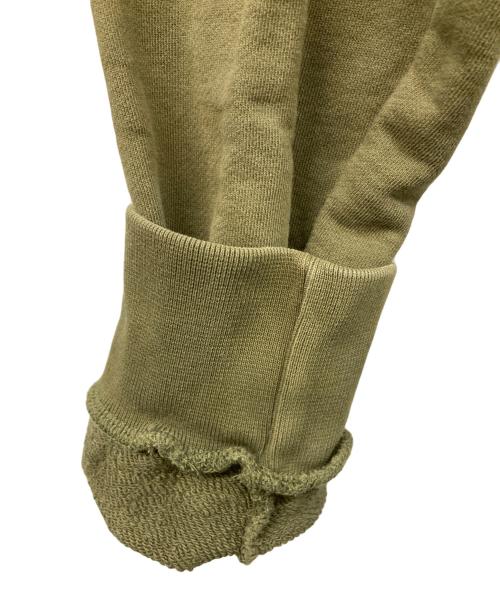 maison kitsune（メゾンキツネ）MAISON KITSUNE (メゾンキツネ) フォックスロゴクルーネックスウェッ オリーブ サイズ:Sの古着・服飾アイテム