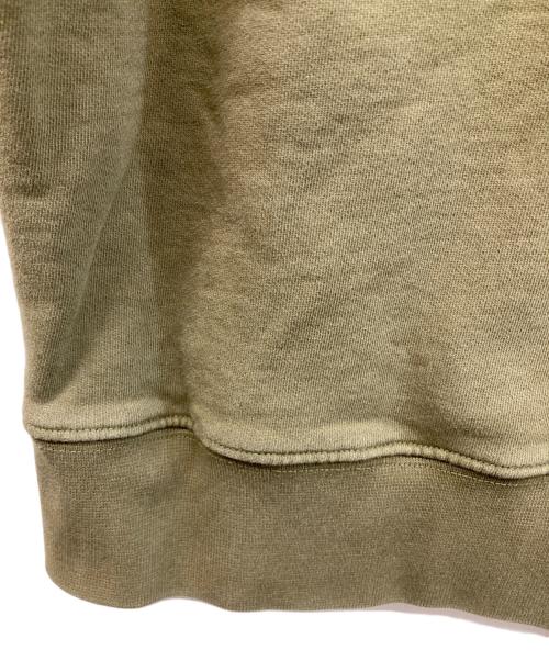maison kitsune（メゾンキツネ）MAISON KITSUNE (メゾンキツネ) フォックスロゴクルーネックスウェッ オリーブ サイズ:Sの古着・服飾アイテム