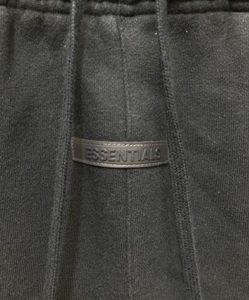 FOG ESSENTIALS（フィアオブゴッド エッセンシャル）FOG ESSENTIALS (フィアオブゴッド エッセンシャル) スウェットハーフパンツ ブラック サイズ:Mの古着・服飾アイテム