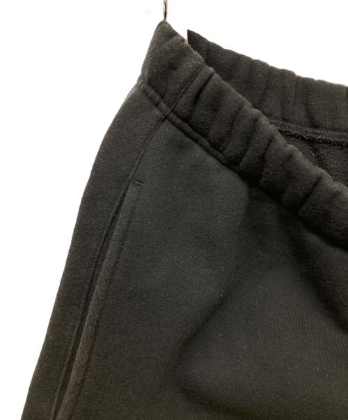 FOG ESSENTIALS（フィアオブゴッド エッセンシャル）FOG ESSENTIALS (フィアオブゴッド エッセンシャル) スウェットハーフパンツ ブラック サイズ:Mの古着・服飾アイテム