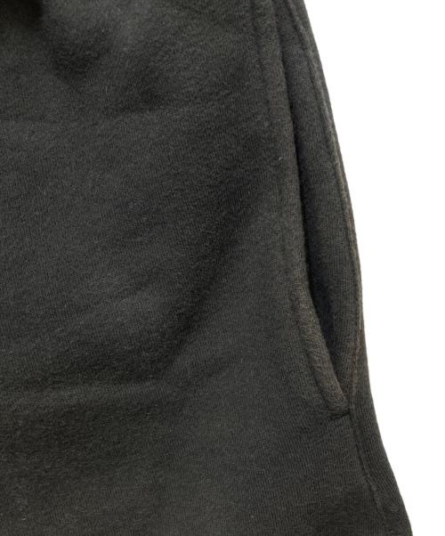 FOG ESSENTIALS（フィアオブゴッド エッセンシャル）FOG ESSENTIALS (フィアオブゴッド エッセンシャル) スウェットハーフパンツ ブラック サイズ:Mの古着・服飾アイテム