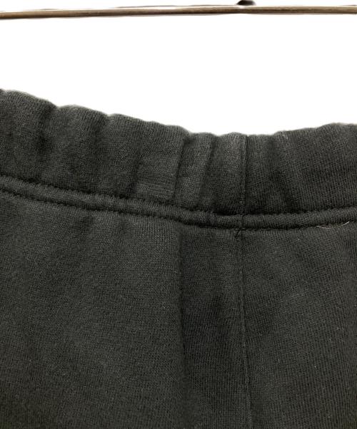 FOG ESSENTIALS（フィアオブゴッド エッセンシャル）FOG ESSENTIALS (フィアオブゴッド エッセンシャル) スウェットハーフパンツ ブラック サイズ:Mの古着・服飾アイテム