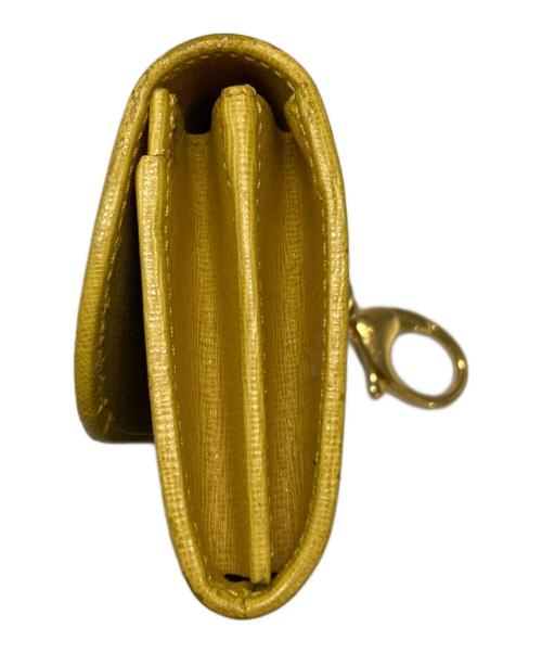 FENDI（フェンディ）FENDI (フェンディ) ズッカ柄コンパクトウォレット ブラウンの古着・服飾アイテム