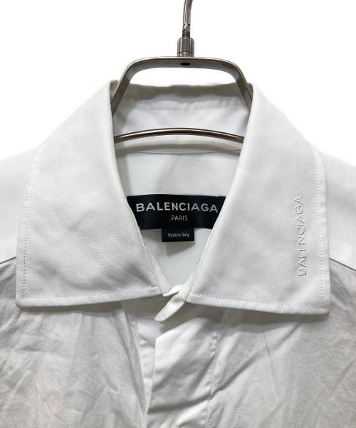BALENCIAGA（バレンシアガ）BALENCIAGA (バレンシアガ) ウエストギャザークロップド半袖シャツ ホワイト サイズ:37の古着・服飾アイテム