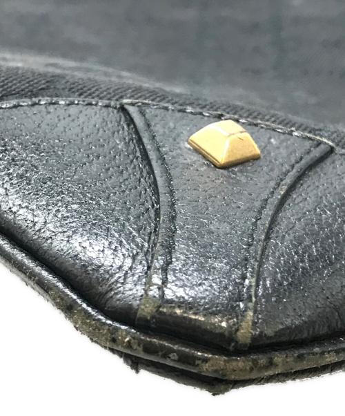 GUCCI（グッチ）GUCCI (グッチ) GGキャンバス ショルダーバッグ ブラックの古着・服飾アイテム