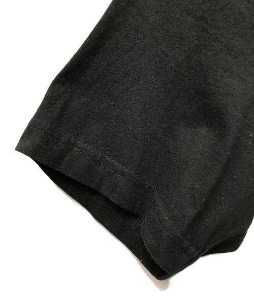 CHROME HEARTS（クロムハーツ）CHROME HEARTS (クロムハーツ) ネックロゴポケットTシャツ ブラック×パープル サイズ:Lの古着・服飾アイテム