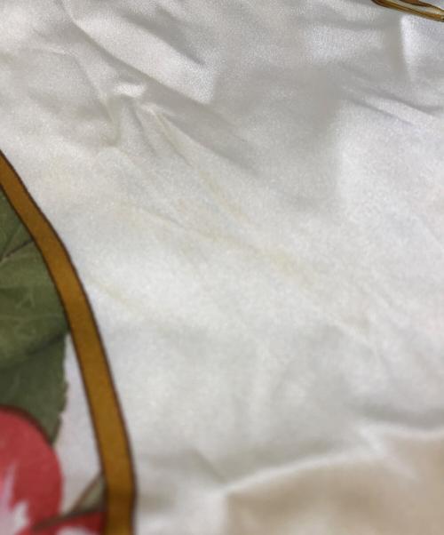 CHANEL（シャネル）CHANEL (シャネル) ココマーク チェーン柄スカーフ ベージュの古着・服飾アイテム