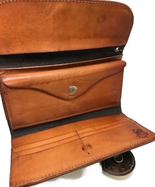 ALZUNI（アルズニ）ALZUNI (アルズニ) カービングレザーウォレット ブラウンの古着・服飾アイテム