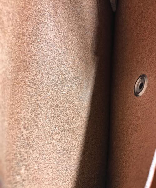 ALZUNI（アルズニ）ALZUNI (アルズニ) カービングレザーウォレット ブラウンの古着・服飾アイテム