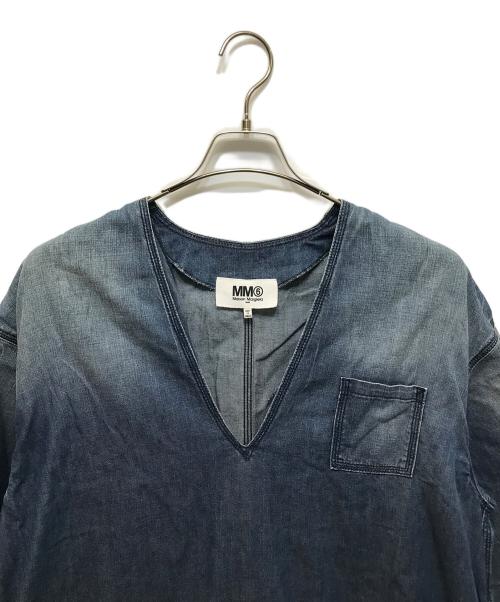 MM6 Maison Margiela（エムエムシックスメゾンマルジェラ）MM6 Maison Margiela (エムエムシックスメゾンマルジェラ) 半袖 Vネック デニム ドレス インディゴ サイズ:38の古着・服飾アイテム