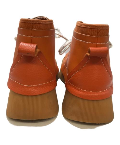 J.W.ANDERSON（ジェイダブリューアンダーソン）J.W.ANDERSON (ジェイダブリューアンダーソン) LOGO HIGH TOP SNEAKER オレンジ サイズ:40の古着・服飾アイテム