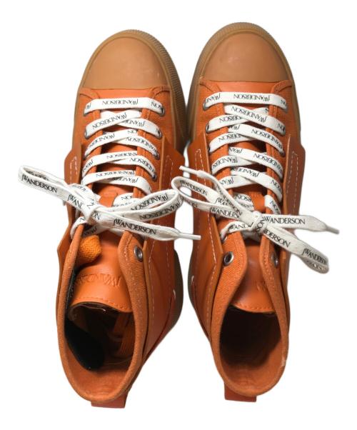J.W.ANDERSON（ジェイダブリューアンダーソン）J.W.ANDERSON (ジェイダブリューアンダーソン) LOGO HIGH TOP SNEAKER オレンジ サイズ:40の古着・服飾アイテム
