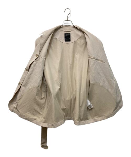 DAIWA PIER39（ダイワ ピア39）DAIWA PIER39 (ダイワ ピア39) TECH BELTED GUNSHOOTING JACKET ベージュ サイズ:Mの古着・服飾アイテム