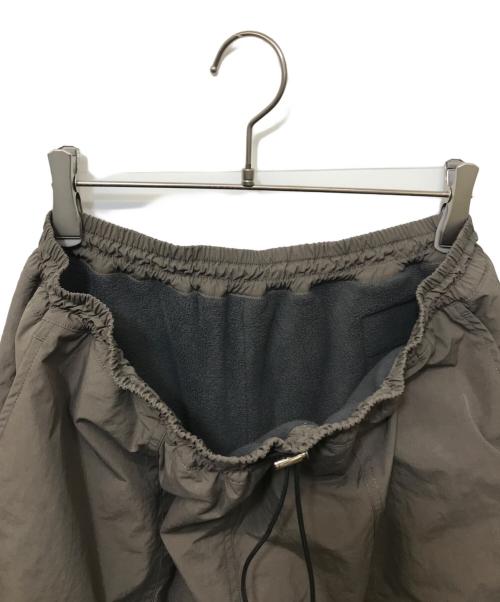 Name.（ネーム）Name. (ネーム) REVERSIBLE NYLON EASY PANTS カーキ サイズ:1の古着・服飾アイテム