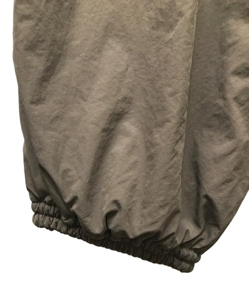 Name.（ネーム）Name. (ネーム) REVERSIBLE NYLON EASY PANTS カーキ サイズ:1の古着・服飾アイテム