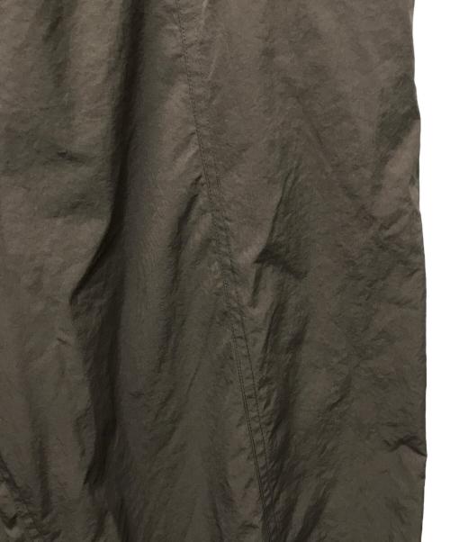Name.（ネーム）Name. (ネーム) REVERSIBLE NYLON EASY PANTS カーキ サイズ:1の古着・服飾アイテム